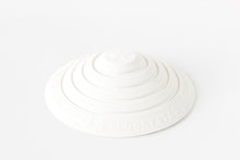 Load image into Gallery viewer, Blockystar Ovni DoorStop WindowStop Blanco