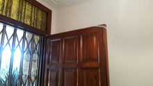 Load image into Gallery viewer, KanguruDoor Over Door Organizer Hook Which Protects Doors
