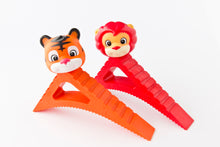 Load image into Gallery viewer, Blockystar Zoo DoorStop WindowStop Lion
